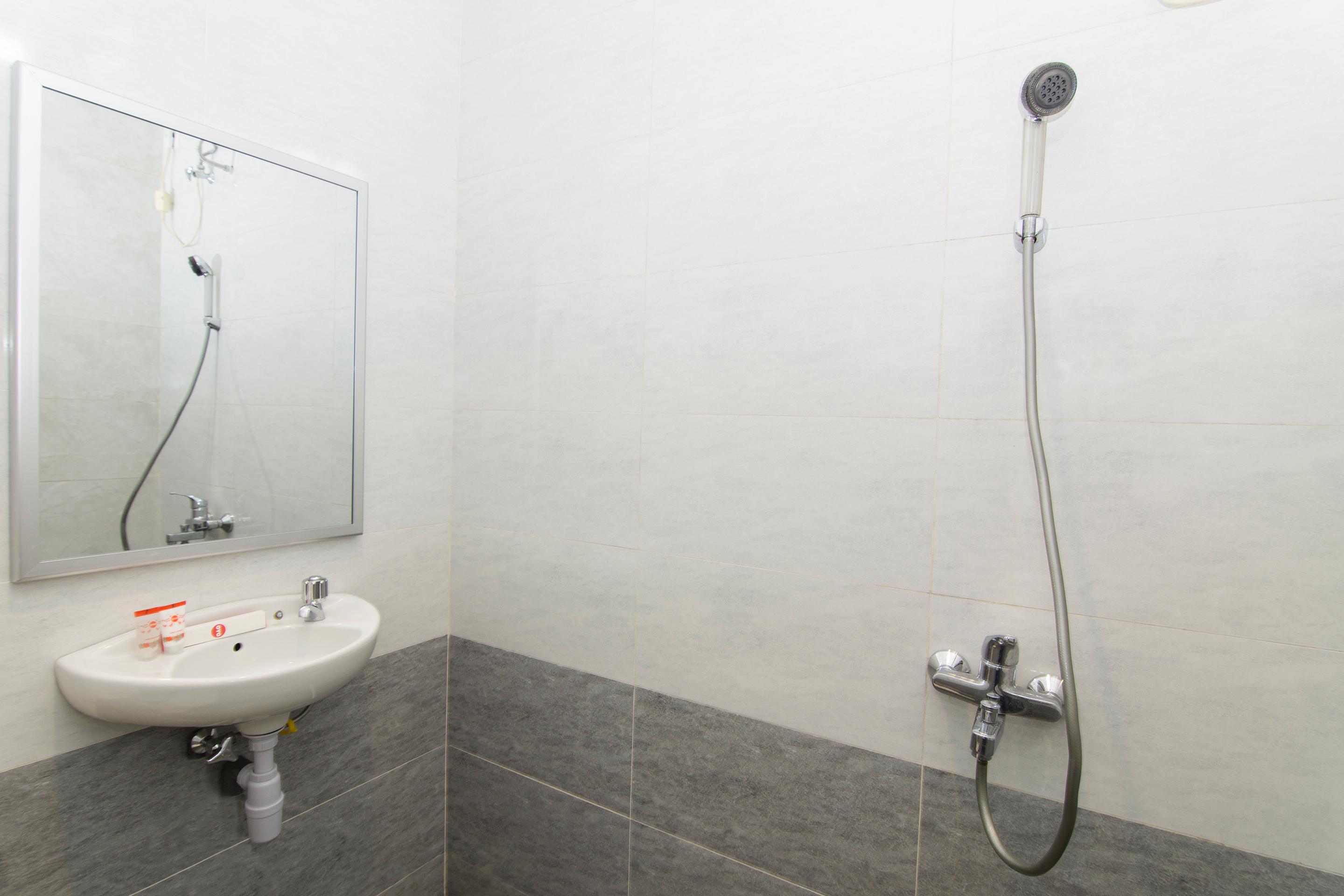 Super Oyo 890 Dewi Fortuna Guest House Maguwo Bagian luar foto